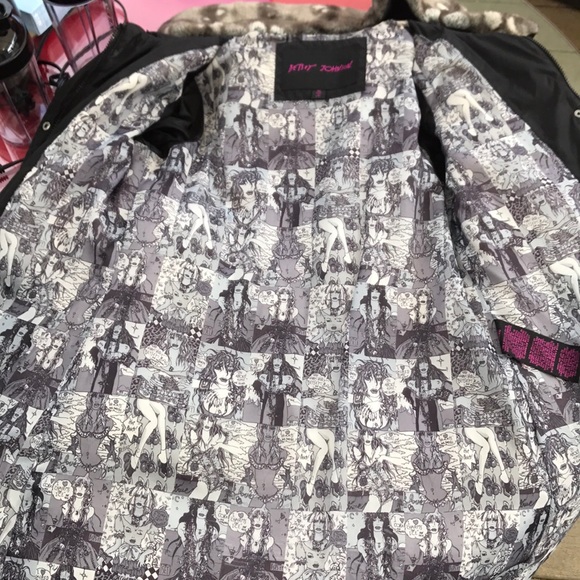 Betsy Johnson down jacket size xa - Picture 6 of 8